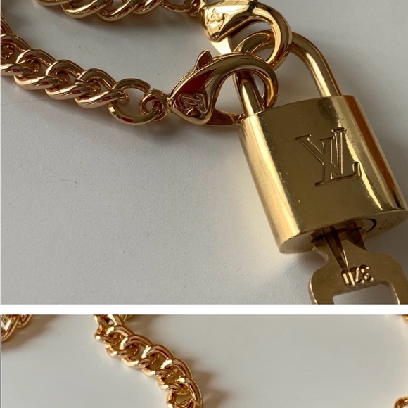LOUIS VUITTON POLISHED AUTHENTIC LOCK & KEY ON LV CHAIN - UNISEX - Picture 2 of 7